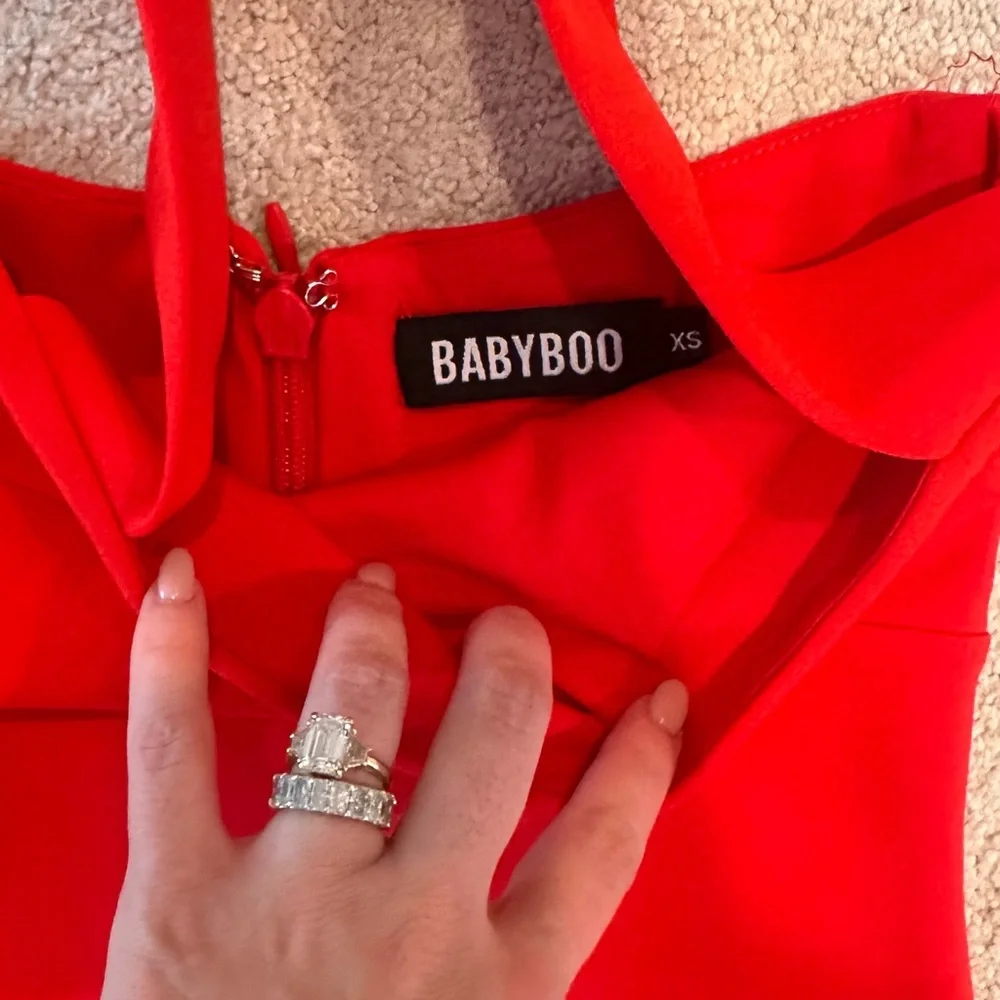 Elegant Red Halter Dress - Picture 2 of 2